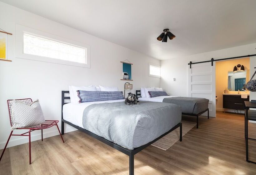 Номер Deluxe, Spoke And Vine Motel