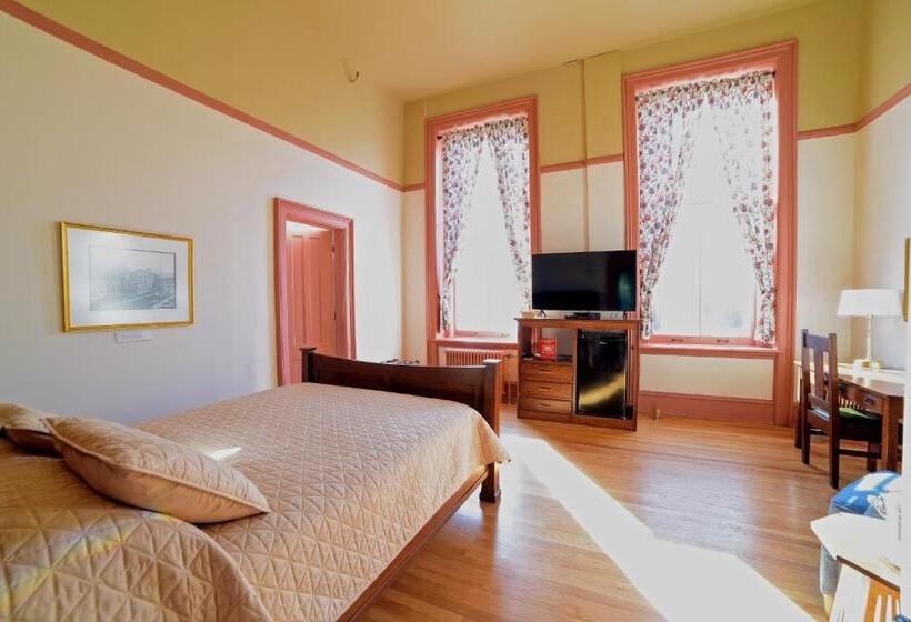 Номер Deluxe, Oneida Community Mansion House