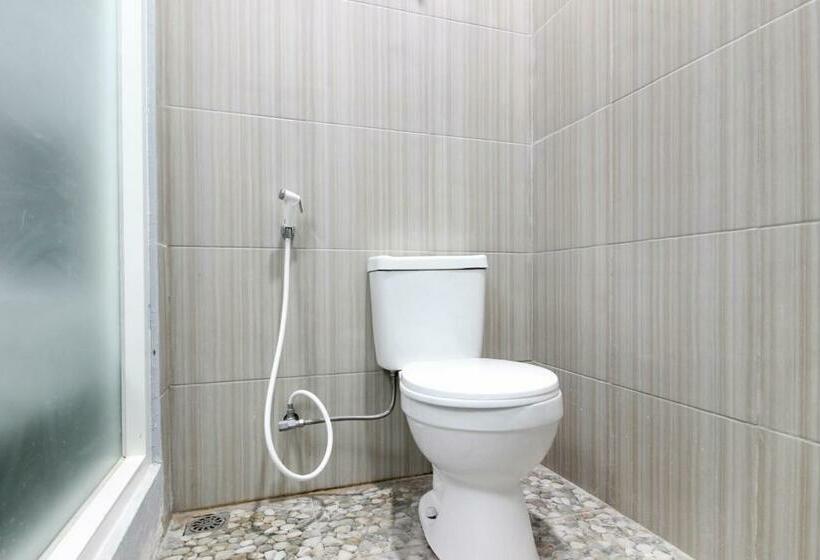 Номер Стандарт, Reddoorz Near Graha Saba Ugm