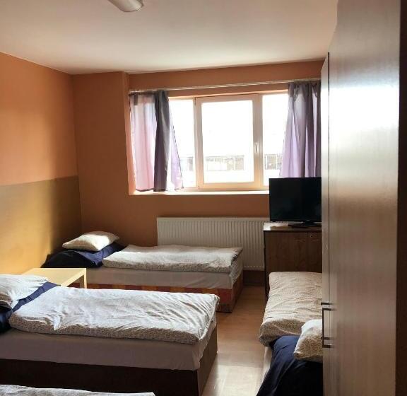 침실 2개 아파트, Apartments Stupava
