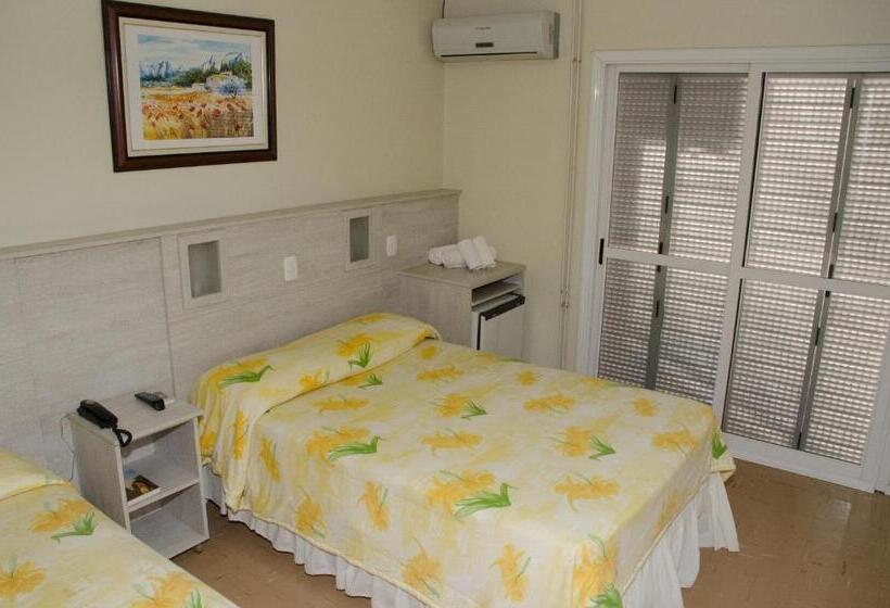 4인용 스탠다드 룸, Dona Adelia Hotel E Restaurante