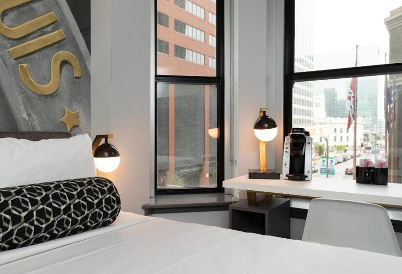 סוויטה מותאמת לאדם עם מוגבלויות, Indigo   St. Louis   Downtown, An Ihg