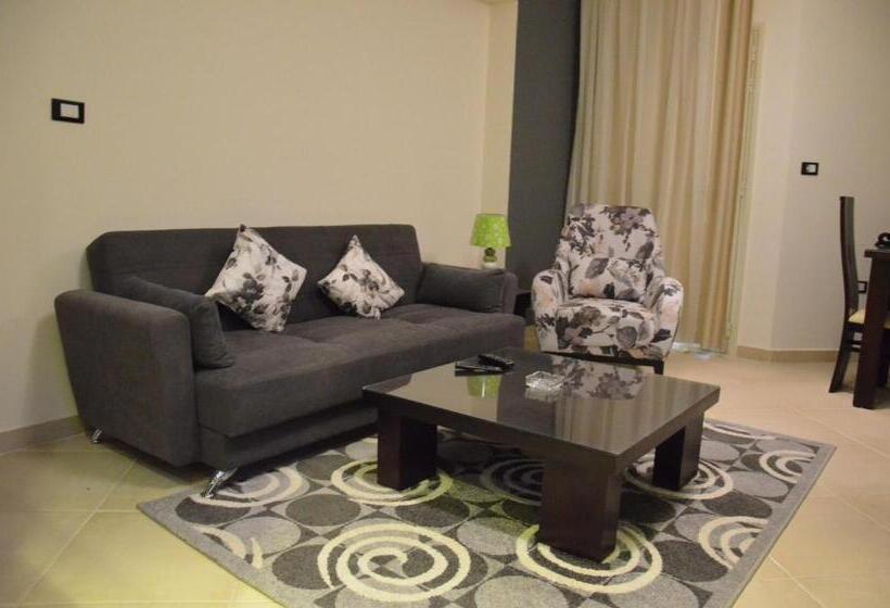 带2个卧室带海景的公寓, Elite Suites Hurghada