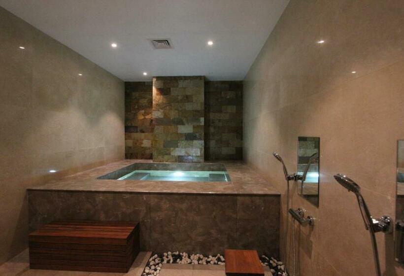 استودیوی استاندارد, 85 Soho Premium Residences
