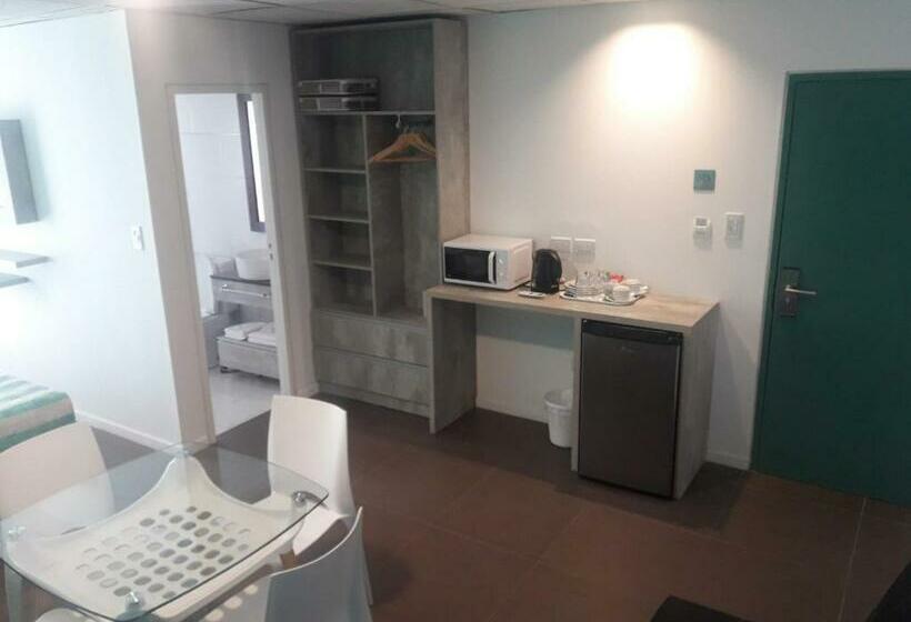 발코니가 있는 스위트, Ph Suites