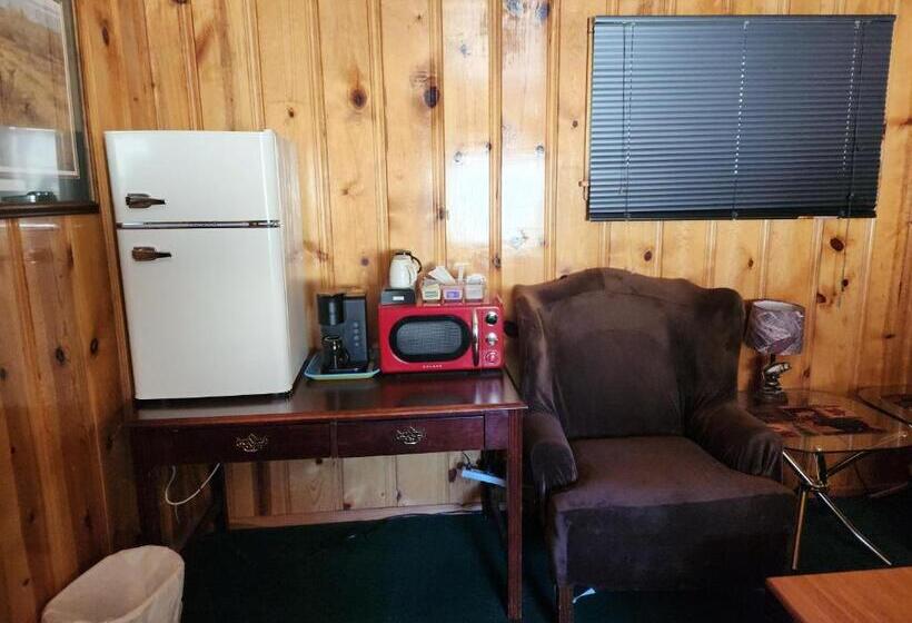 Люкс, Eagle Nest Fly Shack & Lodge