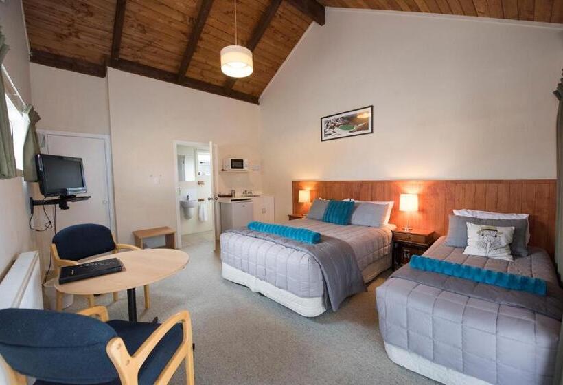 Номер Стандарт, Adventure Lodge And Motels And Tongariro Crossing Track Transport