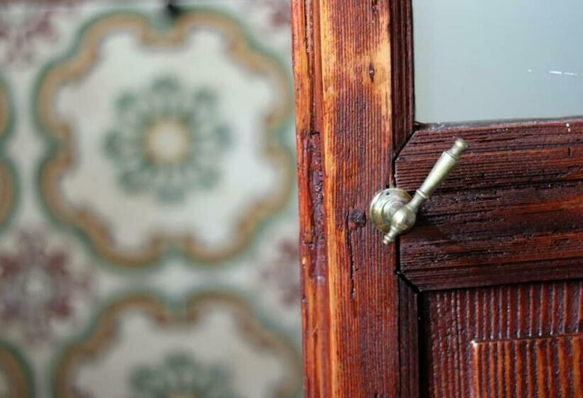 Трехместный Номер Комфорт, Bed & Breakfast 1906