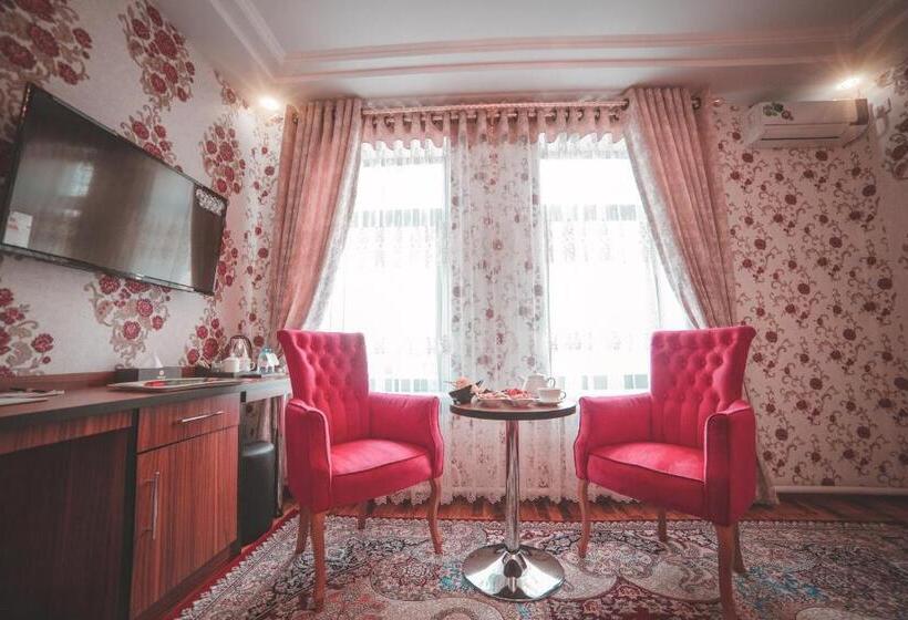 Family Suite, Asmald Palace
