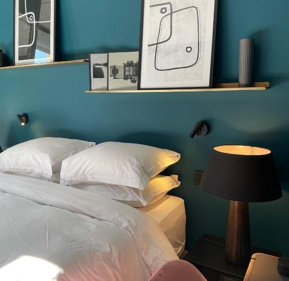 Quarto Estandar com Sacada, Ostan Hôtel Boutique