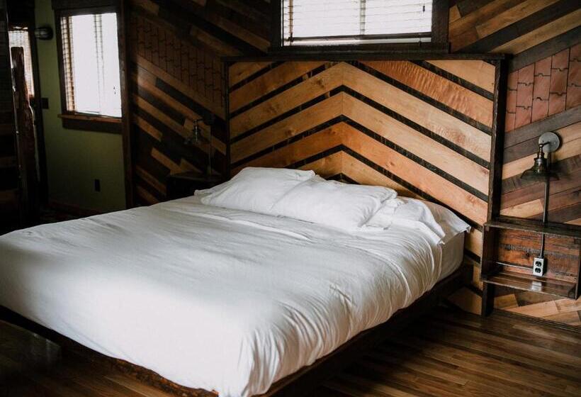 Четырехместный Номер Deluxe, Pitchwood Inn