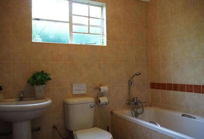 Номер Стандарт Трехместный, Riverview Country Inn