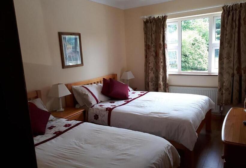 스탠다드 트리픔 룸 공동욕실, Birchdale House B&b