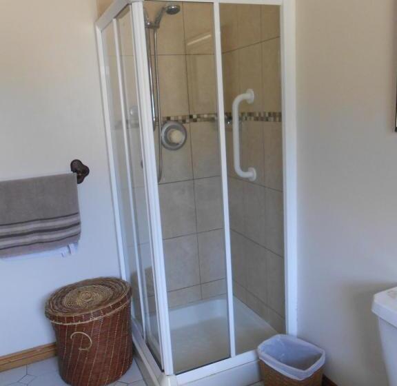 스탠다드 룸 공동 욕실, Birchdale House B&b