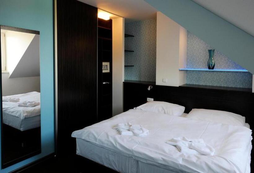سوییت لوکس, Wellness Penzion Kroměříž   Zlobice