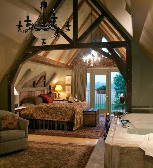 Люкс Superior, Twin Pine Manor