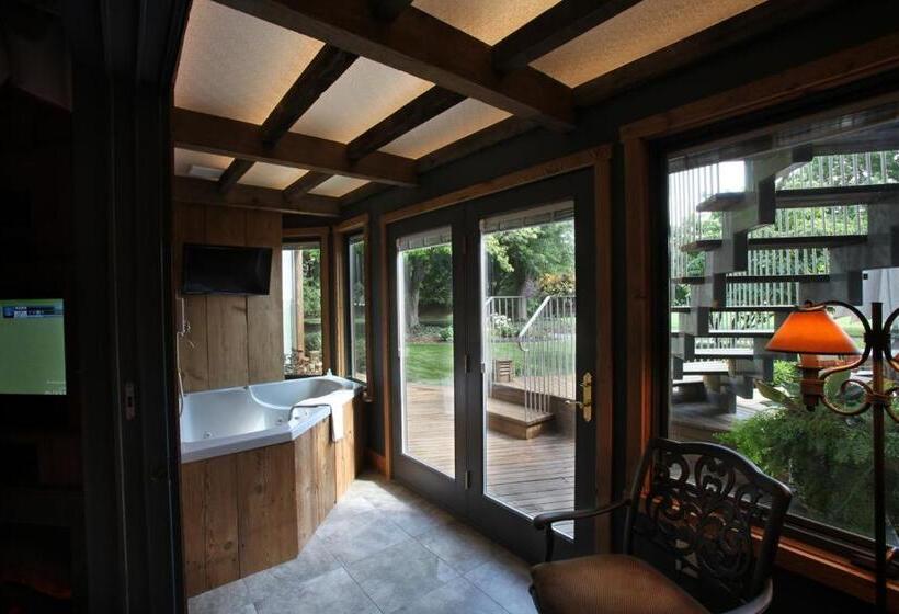 Люкс с гидромассажем, Twin Pine Manor