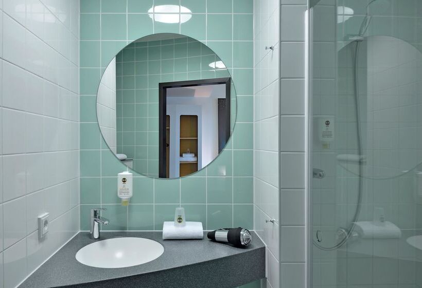 Номер Стандарт, B&b Hotel Jena
