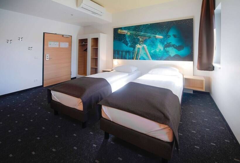 Номер Стандарт, B&b Hotel Jena