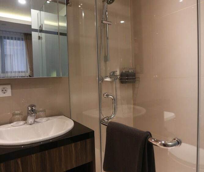 Quarto Deluxe, S7 Suites Gandaria