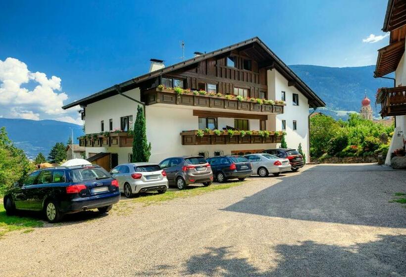 Номер Стандарт с Балконом, Garni Hotel Farmerhof