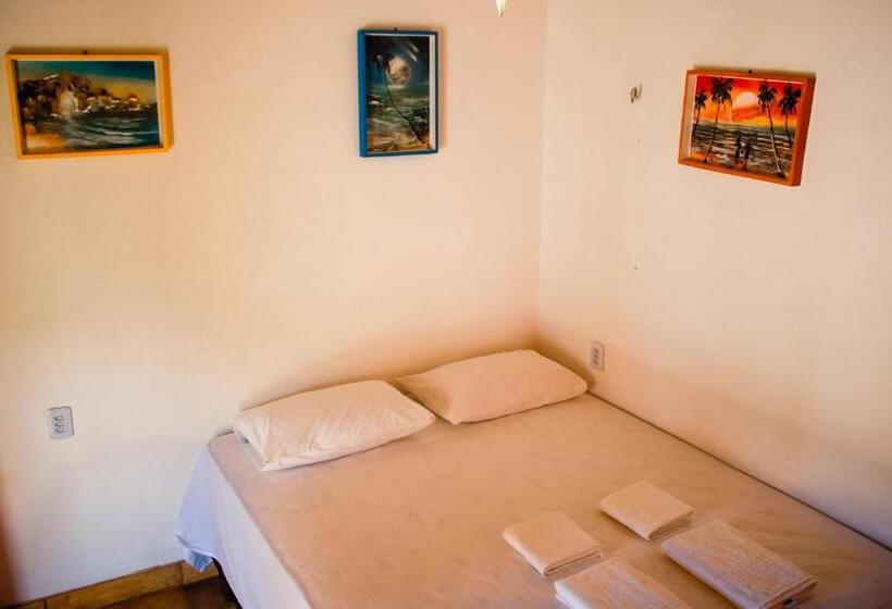 Трехместный Номер Стандарт с Балконом, Pousada Icaraizinho Praia