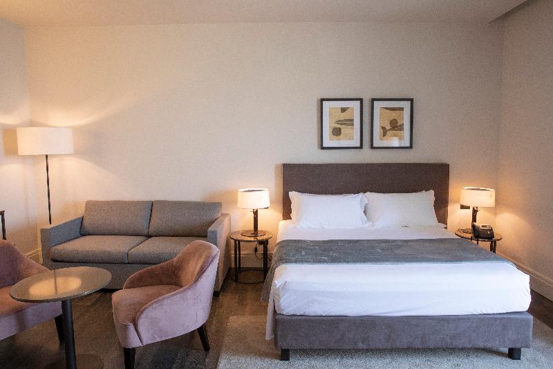 Люкс Кровать Кинг, Holiday Inn Resort Qionghai Guantang, An Ihg