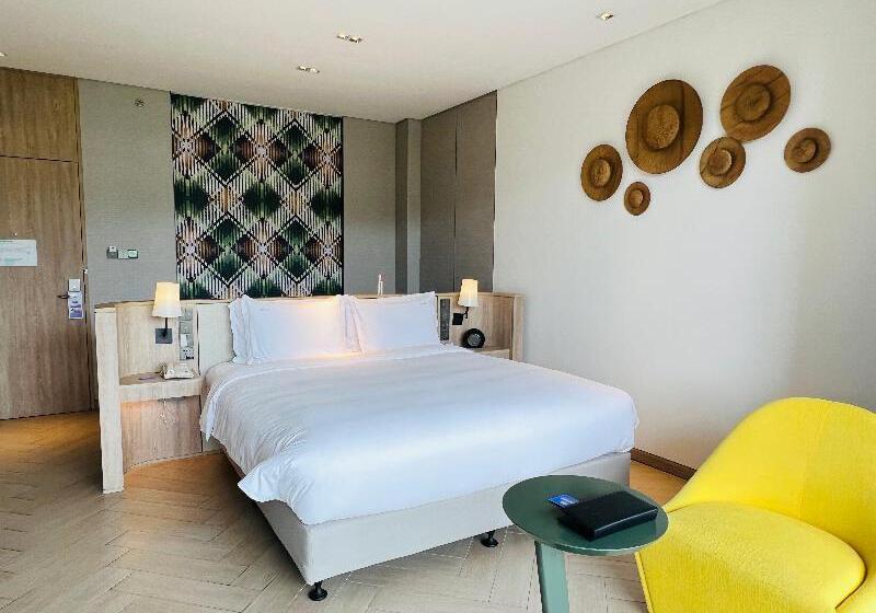 Номер Премиум, Holiday Inn Resort Qionghai Guantang, An Ihg