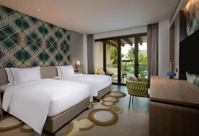 Номер Стандарт с Балконом Вид на Сад, Holiday Inn Resort Qionghai Guantang, An Ihg