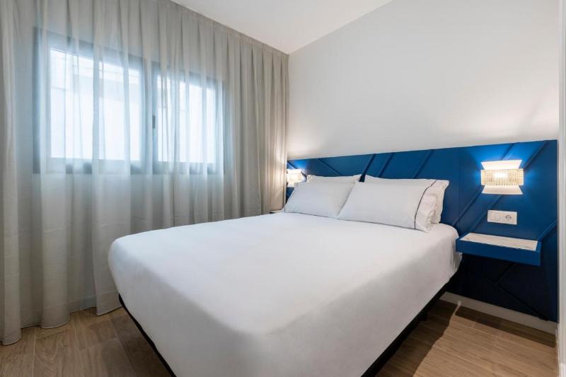 Номер Deluxe, Doubletree By Hilton Shanwei