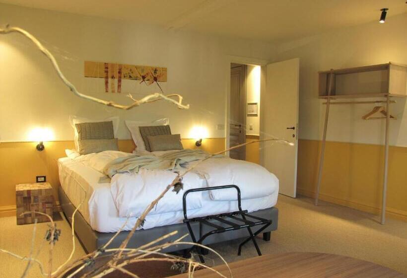 Семейный Номер, B&b La Corderie