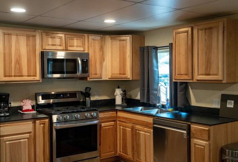 Люкс Премиум, Ouray Riverside Resort   Inn & Cabins