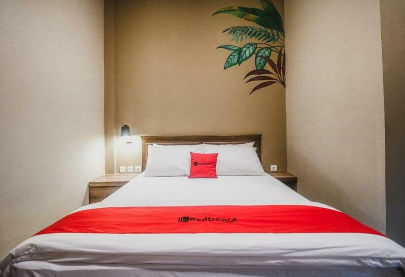 Номер Стандарт, Reddoorz Plus Near Mall Slipi Jaya
