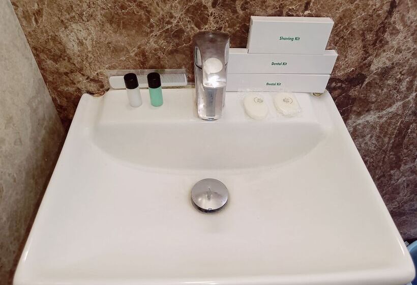 اتاق لوکس, Le Holiday Inn