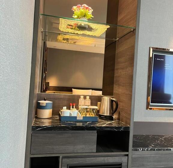 Chambre Executive, Ames