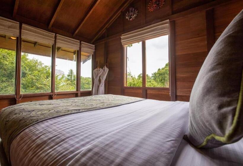 سوییت با چشم‌انداز کوه, Sigiriya King S Resort