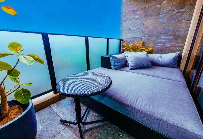 Номер Стандарт с Балконом, Glamday Style Okinawa Yomitan Hotel & Resort