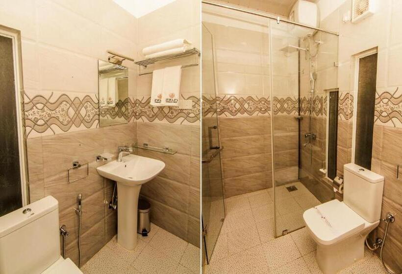 Family Suite, Clove Transit