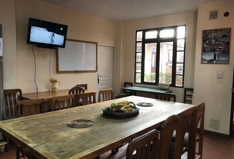 اتاق استاندارد, Cittadella Hostal