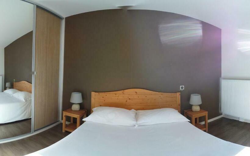 Номер Стандарт Трехместный, Hôtel Du Soleil