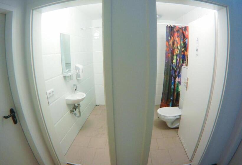 اتاق اکونومی, Hostel & Monteurzimmer Bei Hansezimmer