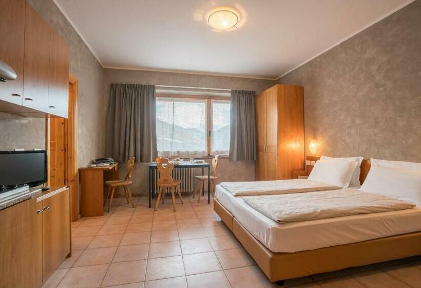 استودیوی سوپریور, Residence Fior D'alpe