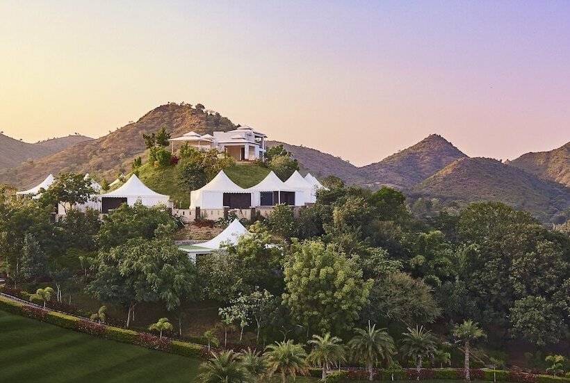 Tenda Deluxe, Taj Aravali Resort & Spa Udaipur