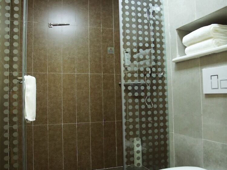 Номер Superior, Ibis Haikou Injoy Plaza