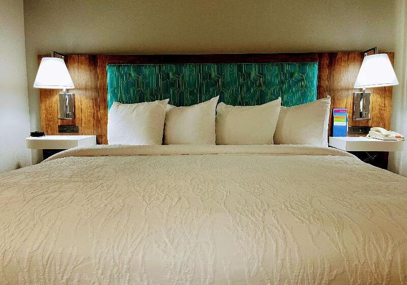 标准间, Staybridge Suites Montgomery   Downtown, An Ihg