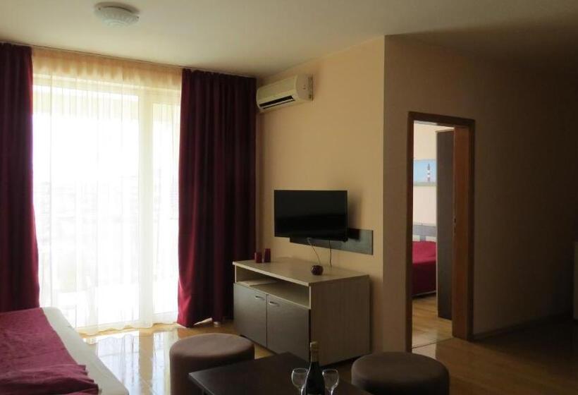 آپارتمان 1 خوابه, Apart Hotel Vechna R