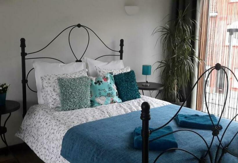 4인용 스탠다드 룸, Harmony House