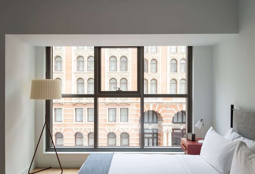 Апартаменты 1 Спальня, Roost East Market