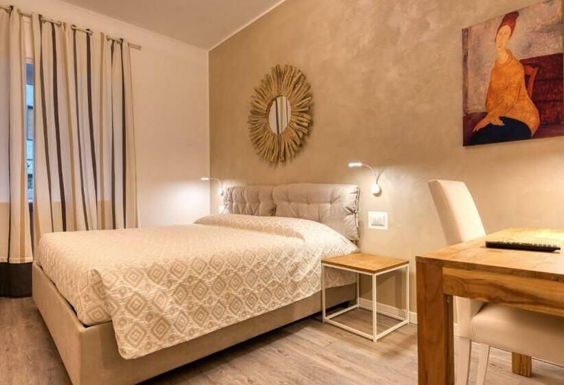 اتاق استاندارد با سرویس بهداشتی مشترک, Maison Castelli