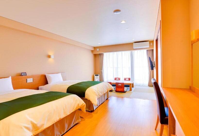 Четырехместный Номер Стандарт, Seaside Shimabara